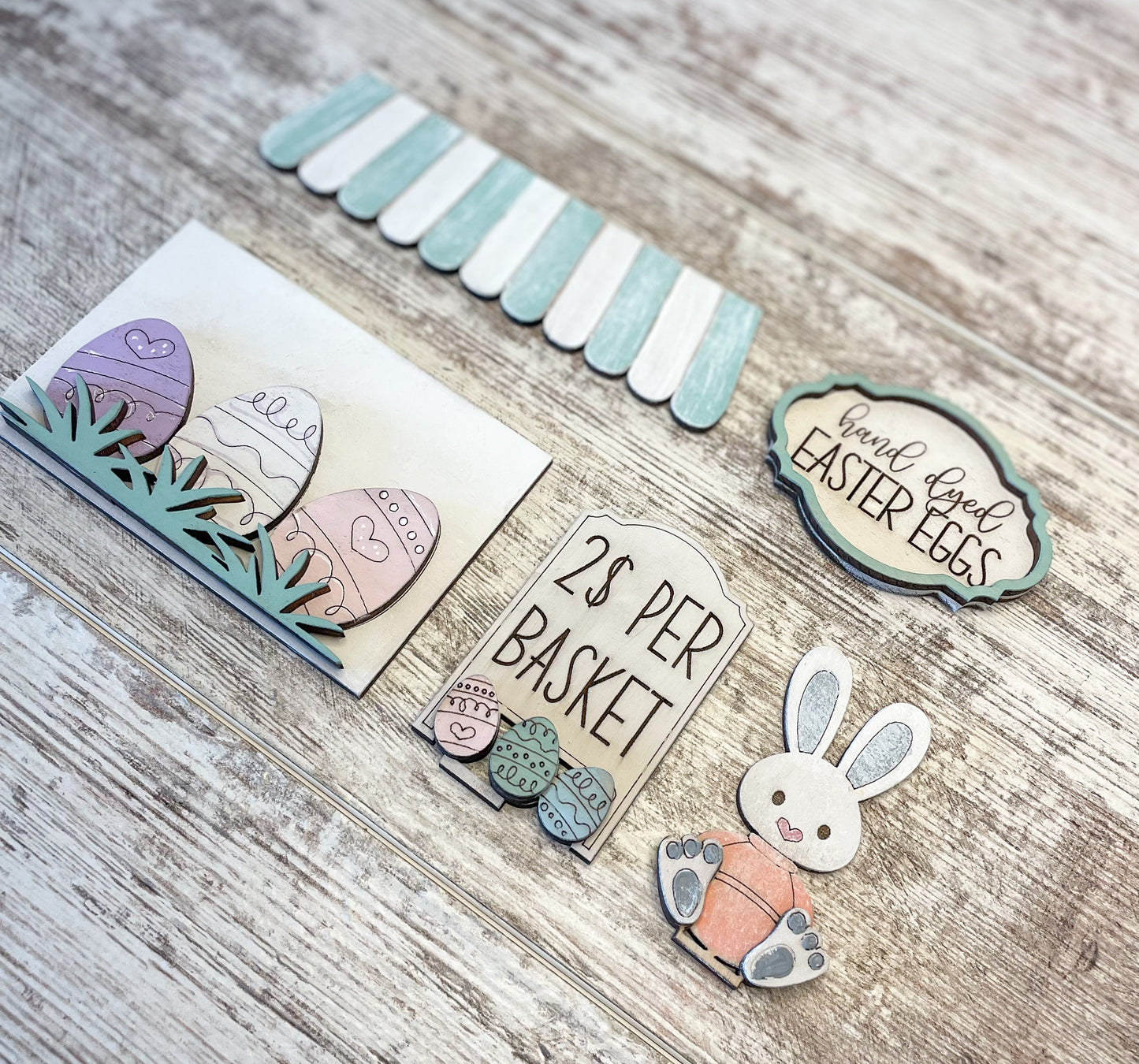 DIY Interchangeable Market Stand Easter