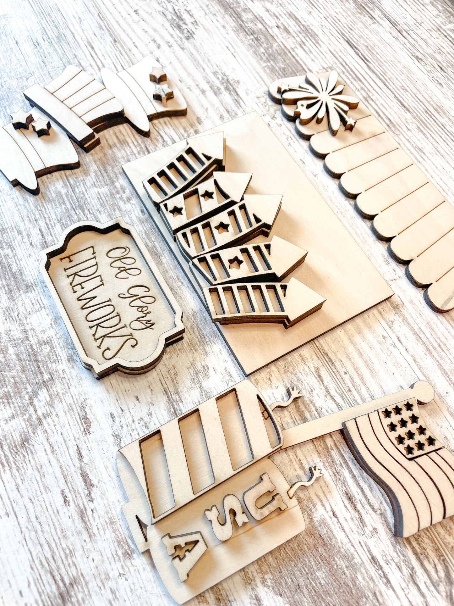 DIY Interchangeable Market Stand Fourth of July