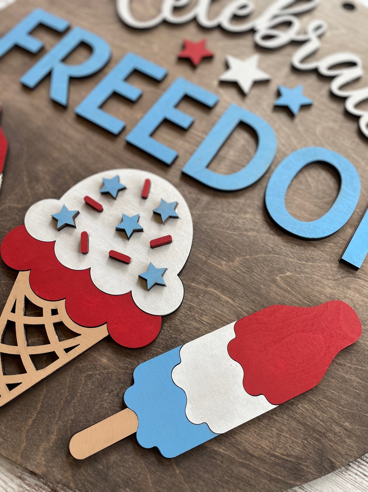 Celebrate Freedom 4th of July Door Hanger Kit