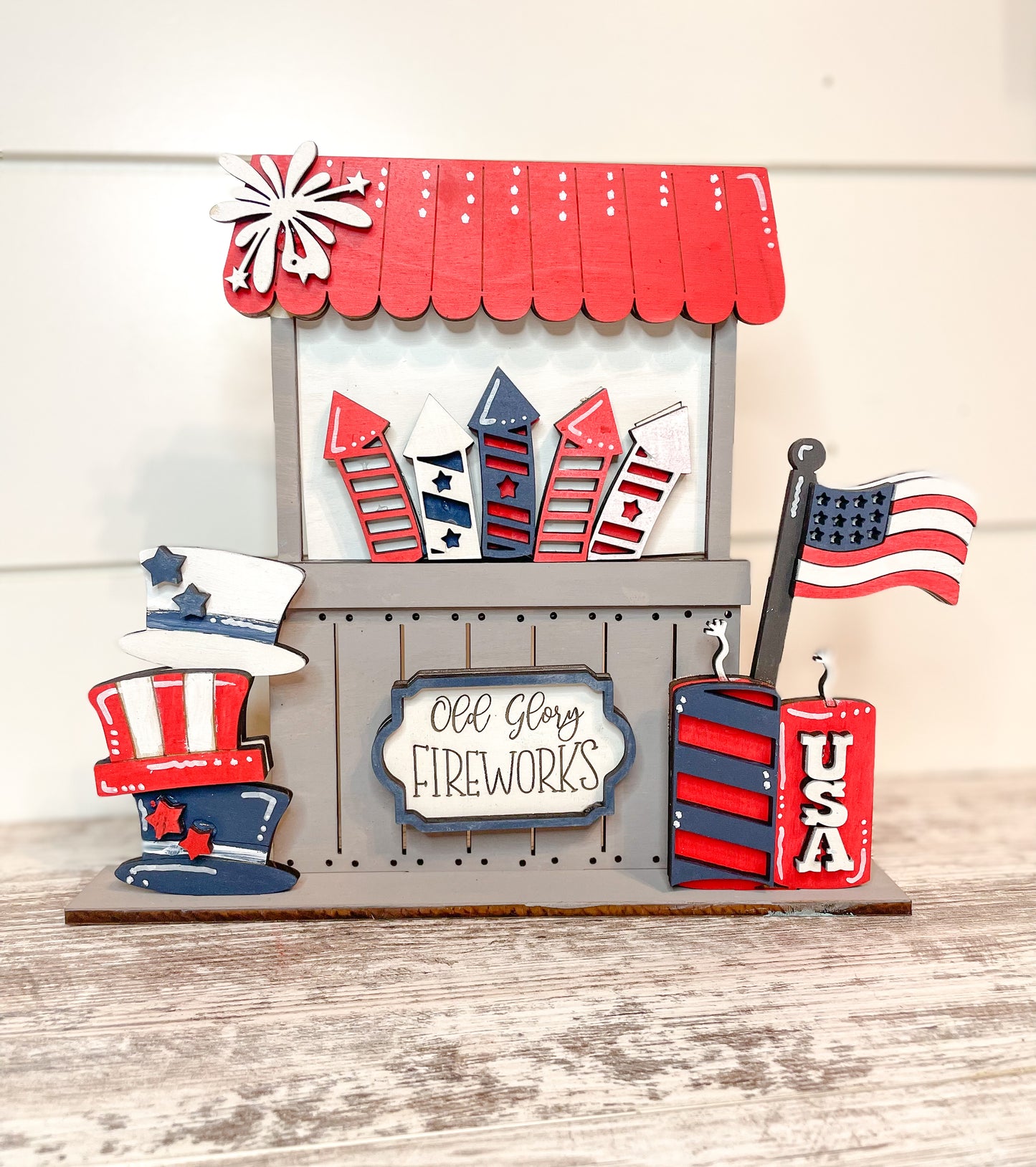 DIY Interchangeable Market Stand Fourth of July