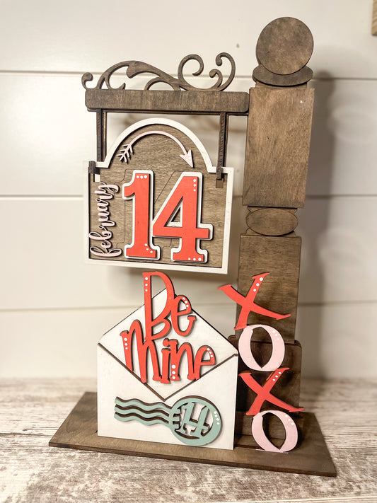 Valentine’s Day DIY Post Interchangeable