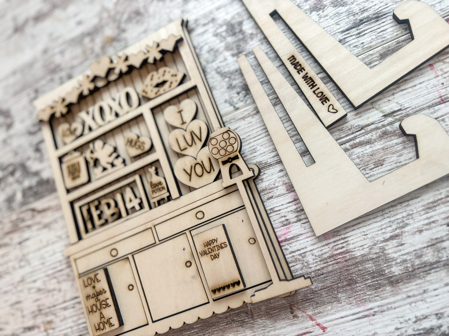 Valentine’s Day Bookshelf DIY Kit