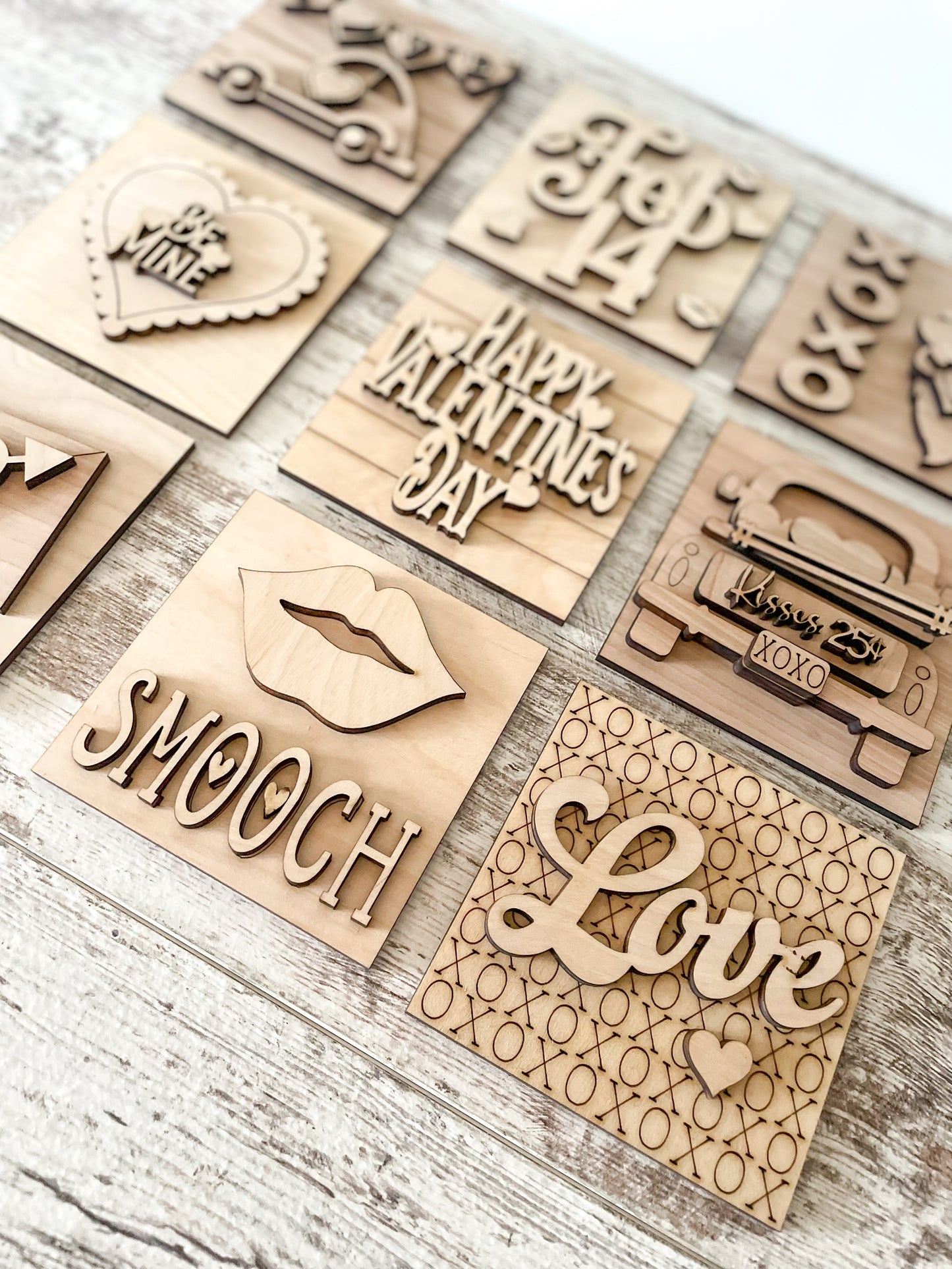 Valentine’s Day Mini DIY Signs