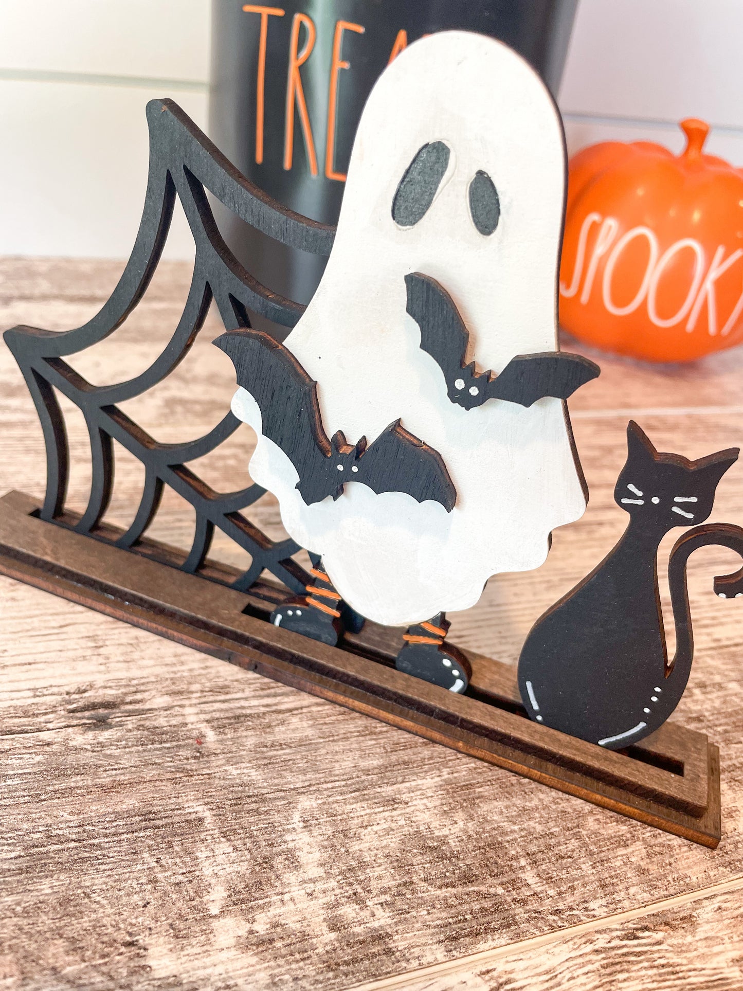 Ghost and Cat Halloween DIY Stand Up Sign