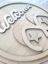Load image into Gallery viewer, Welcome Flip Flop Door Hanger
