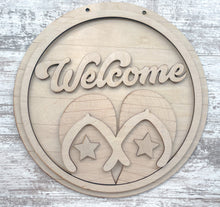 Load image into Gallery viewer, Welcome Flip Flop Door Hanger
