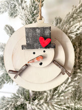 Load image into Gallery viewer, Snowman Ornament DIY Kit
